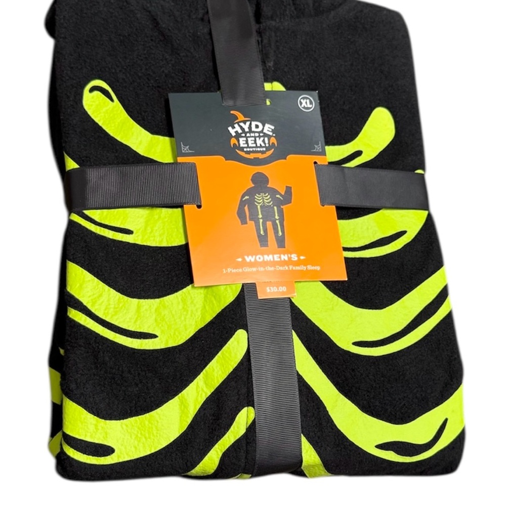 Glow-in-the-Dark Target Hyde & Eek Women’s 1 Piece Skeleton XL Pajamas New